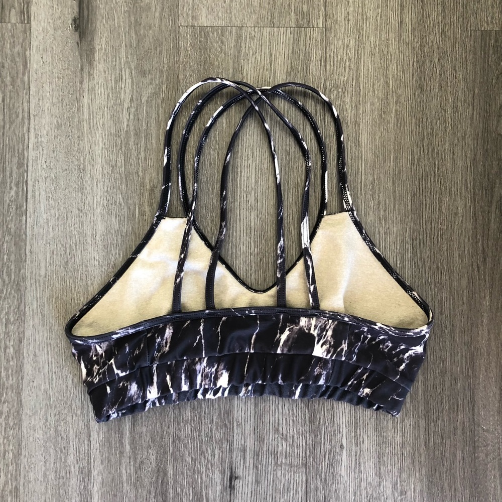 Salty Honey Marble Black & White Double Strap Sportsbra - Picture 5 of 6